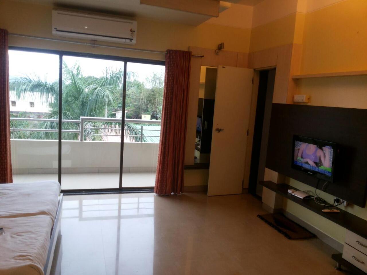 Minerva Paradise Otel Belgaum Dış mekan fotoğraf